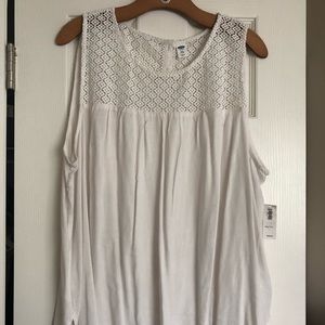 White tank/blouse with crochet detail